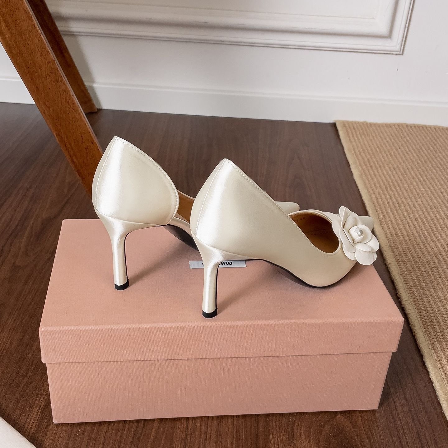 Satin Pointed Stiletto Pumps W - Women Formal Wear Heels 评论和价格